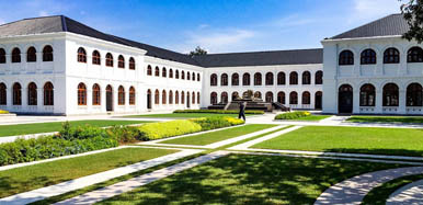 ARCADE INDEPENDENCE SQUARE